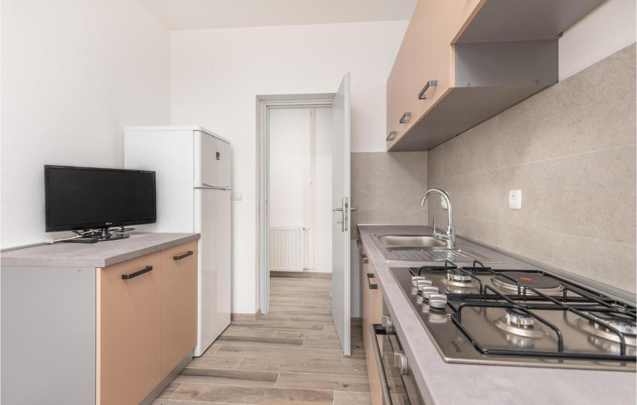 Stunning Apartment In Krk With Kitchen Krk Town Buitenkant foto