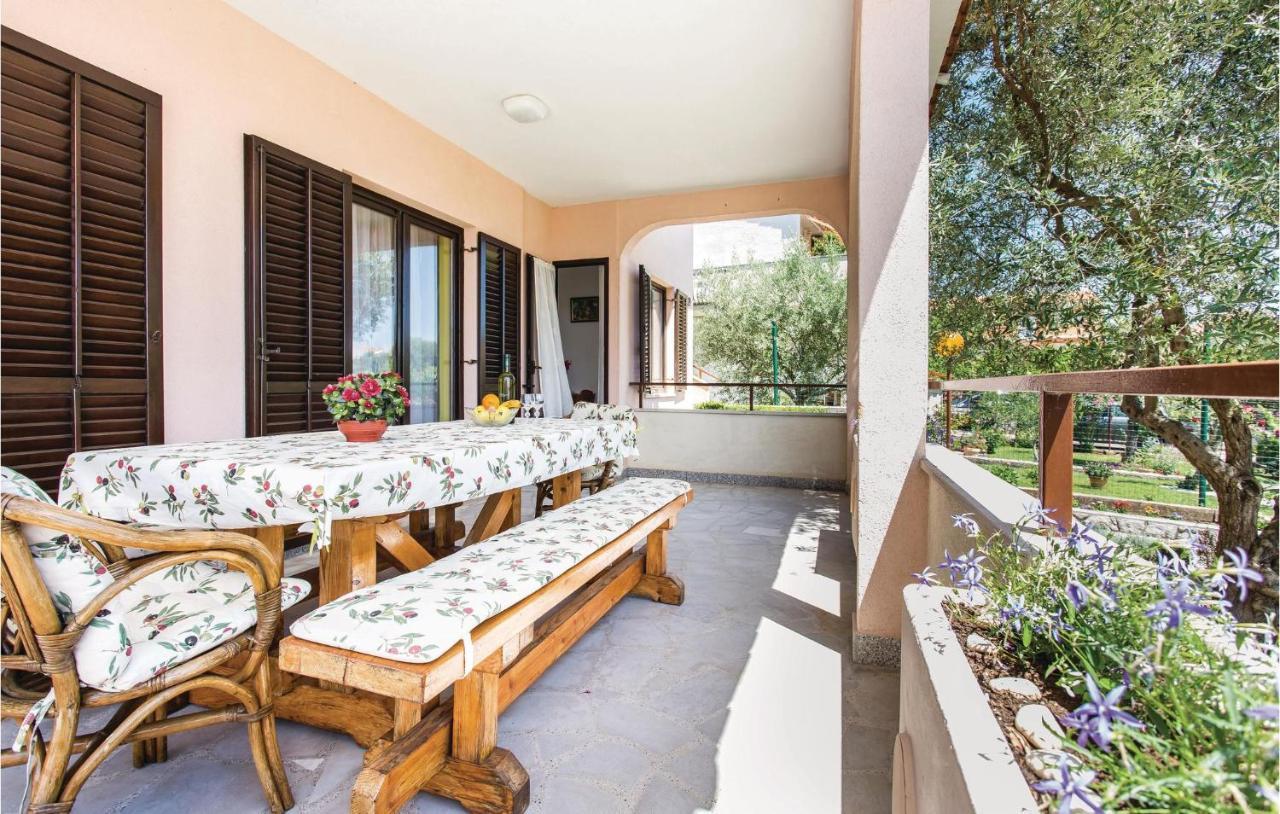 Stunning Apartment In Krk With Kitchen Krk Town Buitenkant foto