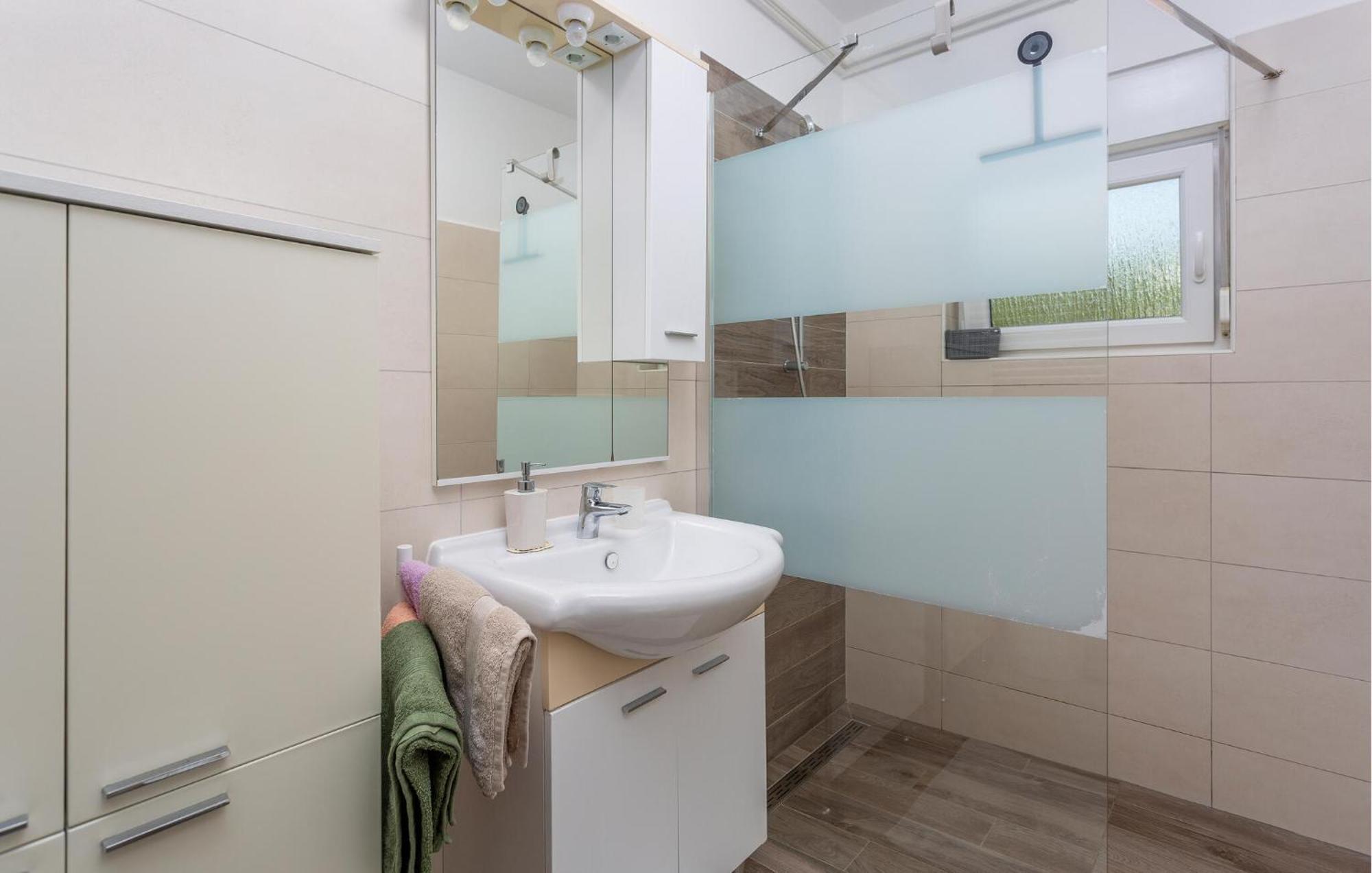 Stunning Apartment In Krk With Kitchen Krk Town Buitenkant foto